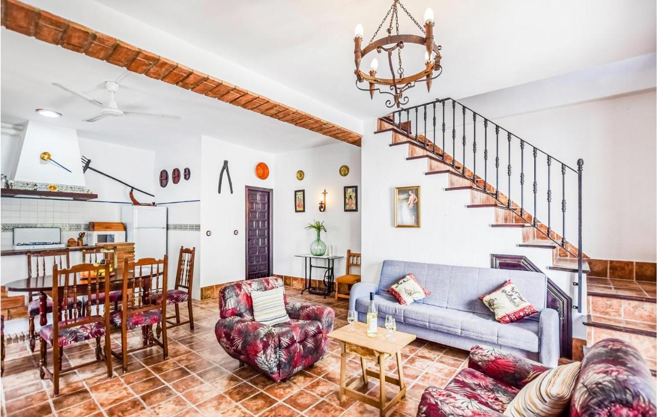 3 Bedroom Awesome Home In Rute Exterior photo